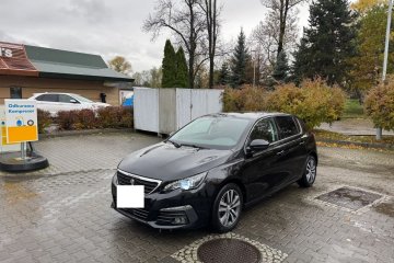 Salonowy 130km ALLURE super stan