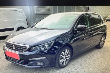 Salonowy 130km ALLURE super stan