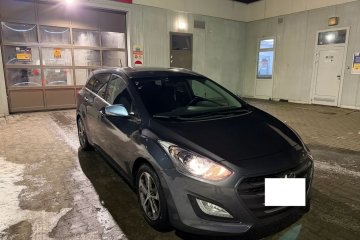 Salonowy 1.6 GDI Benz 135KM kamera navi