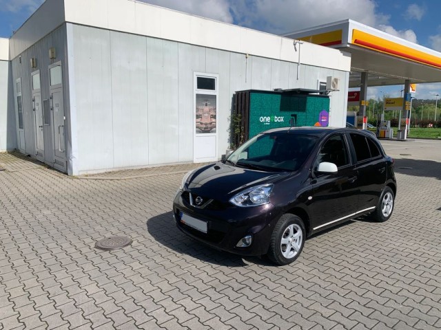 nissan